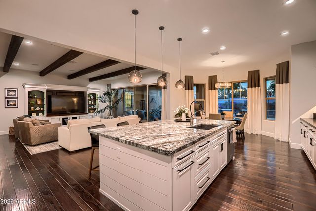 14646 W VILLAGE Parkway, Litchfield Park, AZ 85340