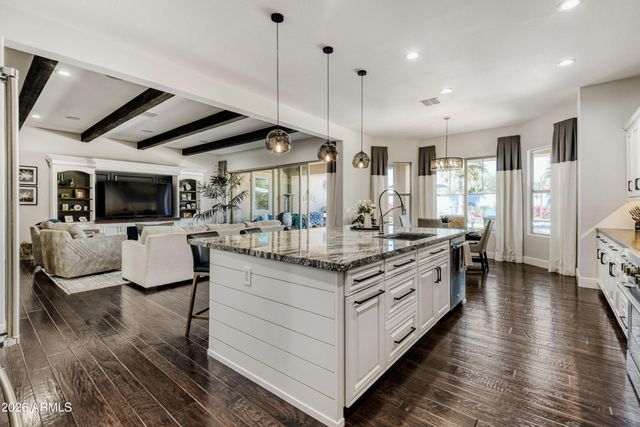14646 W VILLAGE Parkway, Litchfield Park, AZ 85340
