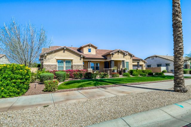 14646 W VILLAGE Parkway, Litchfield Park, AZ 85340