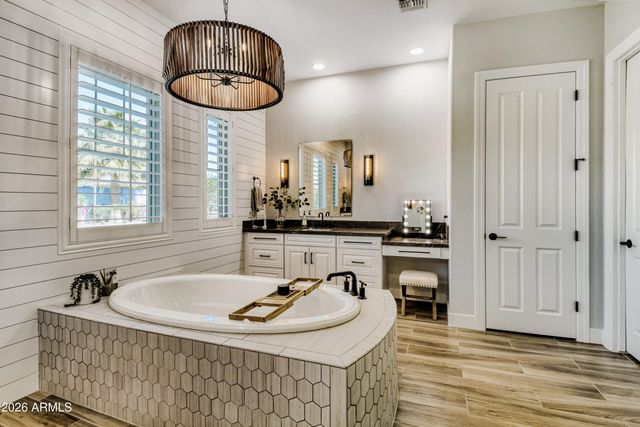 14646 W VILLAGE Parkway, Litchfield Park, AZ 85340