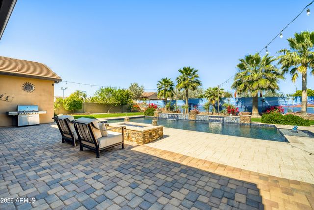14646 W VILLAGE Parkway, Litchfield Park, AZ 85340