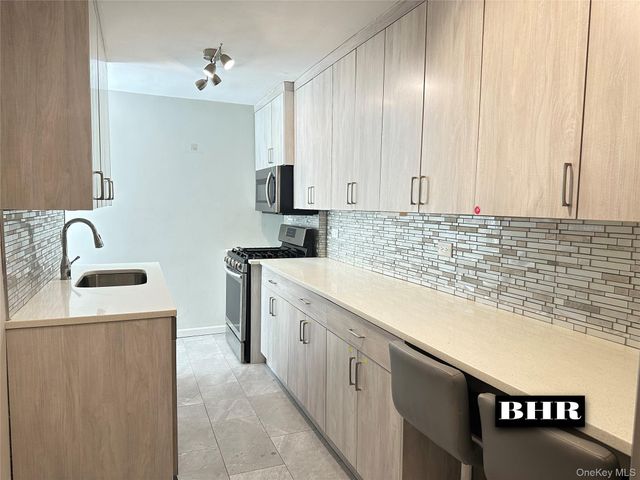 2461 E 29th Street 1F, Brooklyn, NY 11235