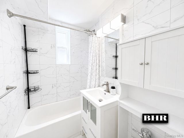 2461 E 29th Street 1F, Brooklyn, NY 11235