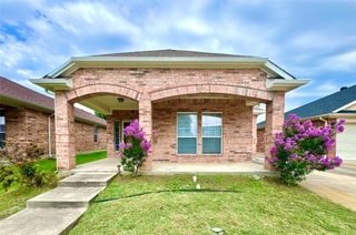 2639 Blackstone Drive, Grand Prairie, TX 75052