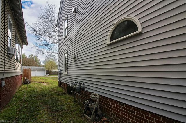 121 Broad ST, Portsmouth, VA 23707