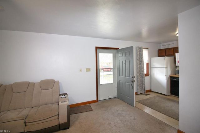 121 Broad ST, Portsmouth, VA 23707