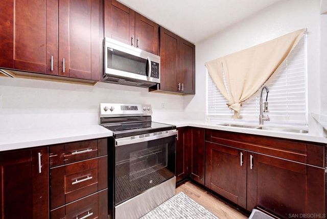 3282 Ashford St E, San Diego, CA 92111