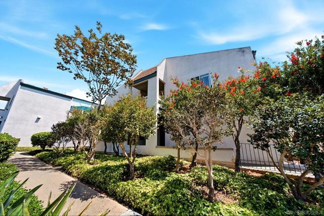 3282 Ashford St E, San Diego, CA 92111