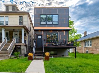 1009 LATHROP Avenue, Forest Park, IL 60130