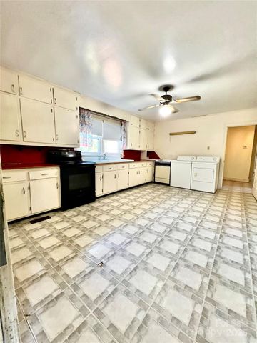 4181 Edgeland Road, Edgemoor, SC 29712