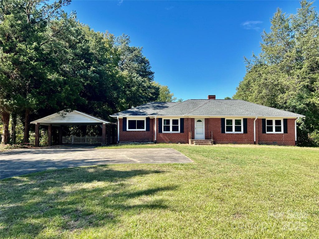 4181 Edgeland Road, Edgemoor, SC 29712