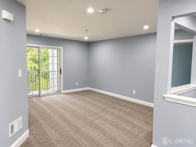 1124 waterford Drive, Edison, NJ 08817