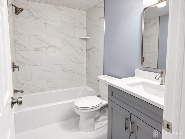 1124 waterford Drive, Edison, NJ 08817