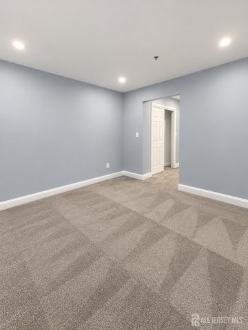 1124 waterford Drive, Edison, NJ 08817