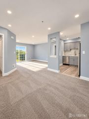 1124 waterford Drive, Edison, NJ 08817