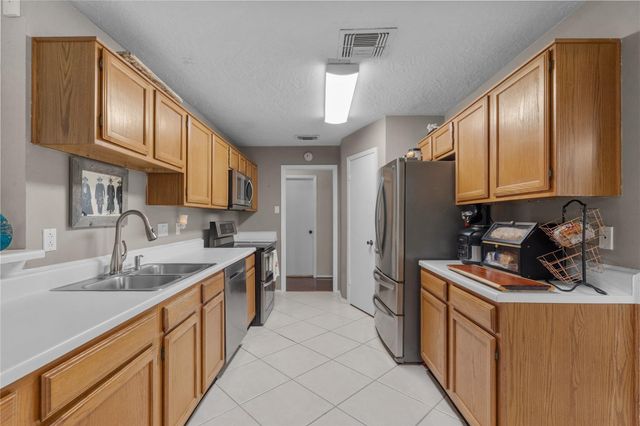 2906 Laurelridge Drive, League City, TX 77573