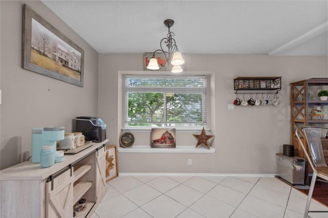 2906 Laurelridge Drive, League City, TX 77573