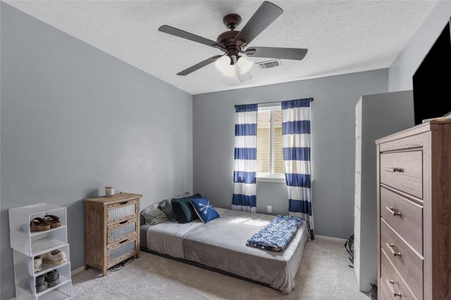 2906 Laurelridge Drive, League City, TX 77573