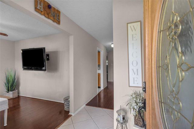 2906 Laurelridge Drive, League City, TX 77573