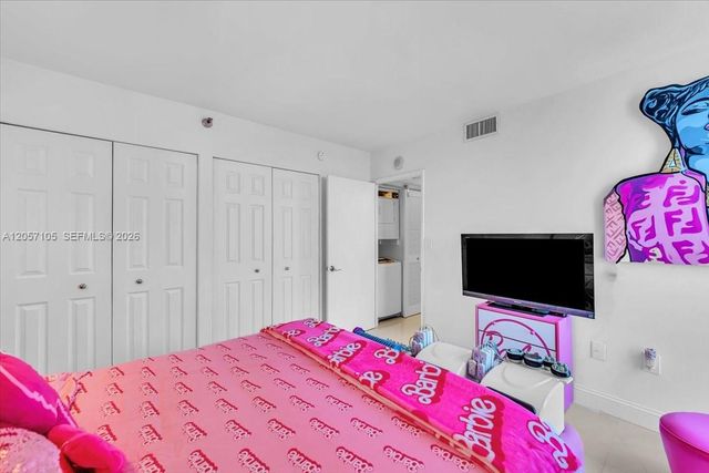 20515 E Country Club Drive 2048, Aventura, FL 33180