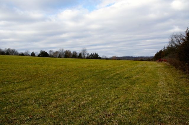 12 Davis Rd, Franklin Boro, NJ 07416