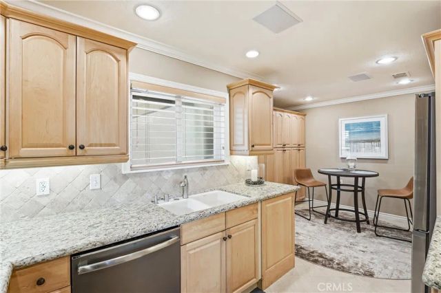 3242 San Amadeo 2D, Laguna Woods, CA 92637