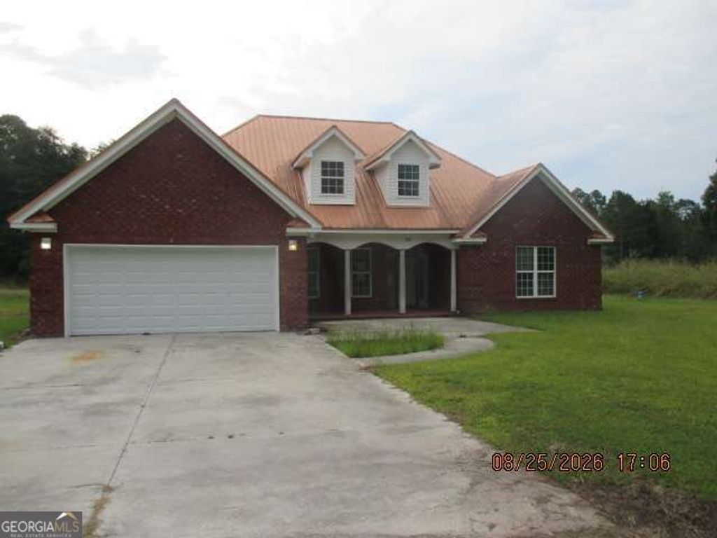 43 Razorback Road, Hinesville, GA 31313