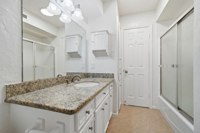 847 Silvergate Drive, Houston, TX 77079