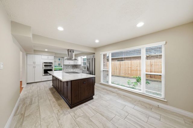 847 Silvergate Drive, Houston, TX 77079