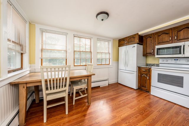 562 Waquoit Hwy, Falmouth, MA 02536