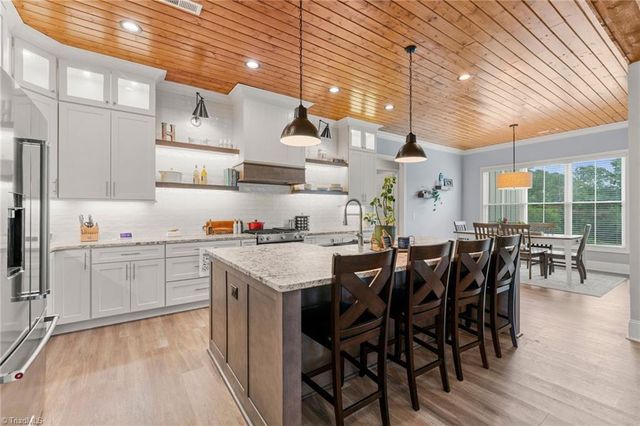 148 Dyna Drive, Lexington, NC 27295