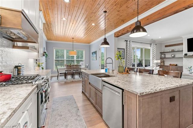 148 Dyna Drive, Lexington, NC 27295