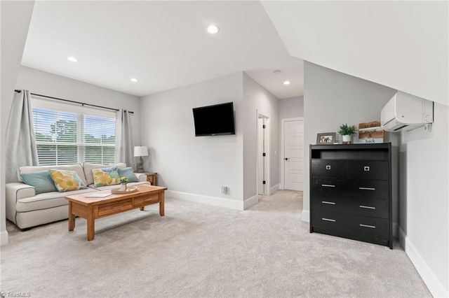 148 Dyna Drive, Lexington, NC 27295