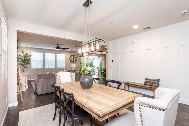 906 Landsdale Ct, El Dorado Hills, CA 95762