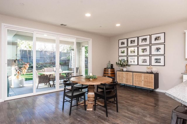 906 Landsdale Ct, El Dorado Hills, CA 95762