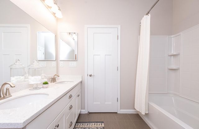 906 Landsdale Ct, El Dorado Hills, CA 95762