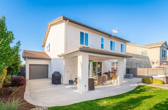 906 Landsdale Ct, El Dorado Hills, CA 95762