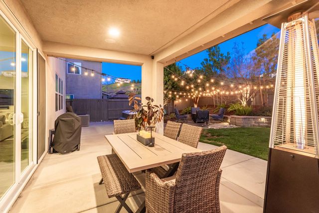 906 Landsdale Ct, El Dorado Hills, CA 95762