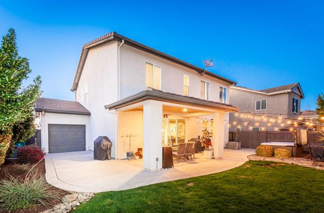 906 Landsdale Ct, El Dorado Hills, CA 95762