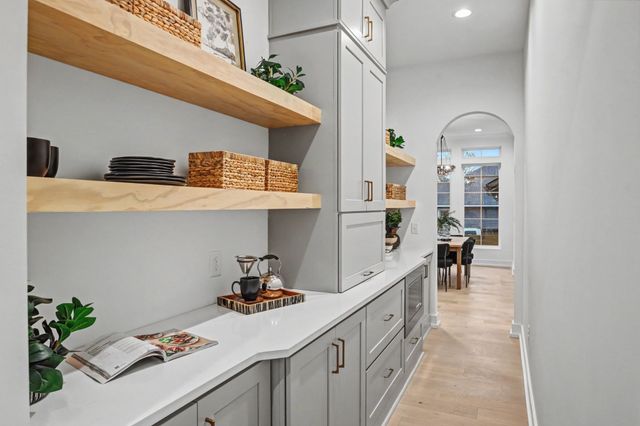 1109 N 2nd St, Nashville, TN 37207