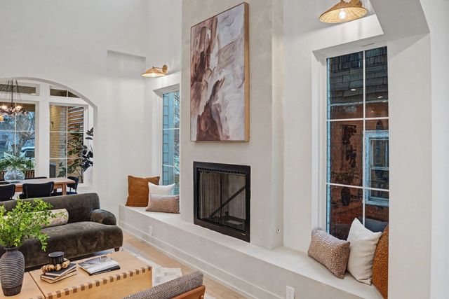 1109 N 2nd St, Nashville, TN 37207