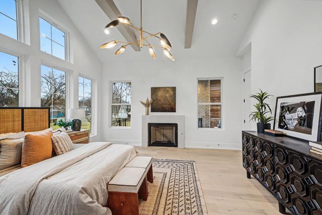 1109 N 2nd St, Nashville, TN 37207