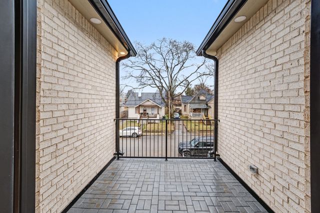 1109 N 2nd St, Nashville, TN 37207