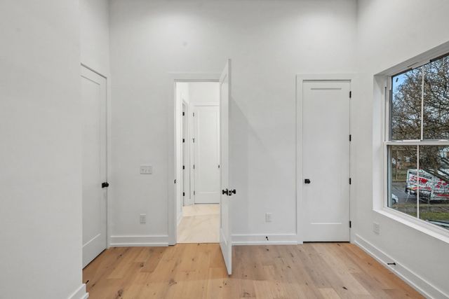 1109 N 2nd St, Nashville, TN 37207