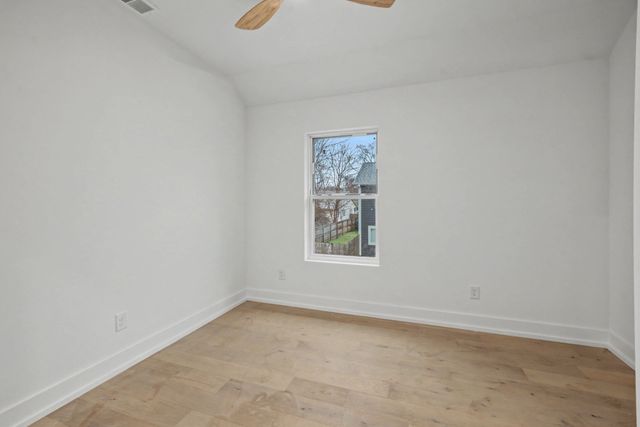 1109 N 2nd St, Nashville, TN 37207