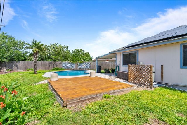 1701 Gallop Trai, Corpus Christi, TX 78410