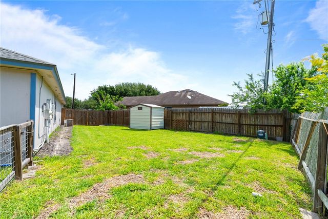 1701 Gallop Trai, Corpus Christi, TX 78410