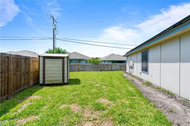 1701 Gallop Trai, Corpus Christi, TX 78410