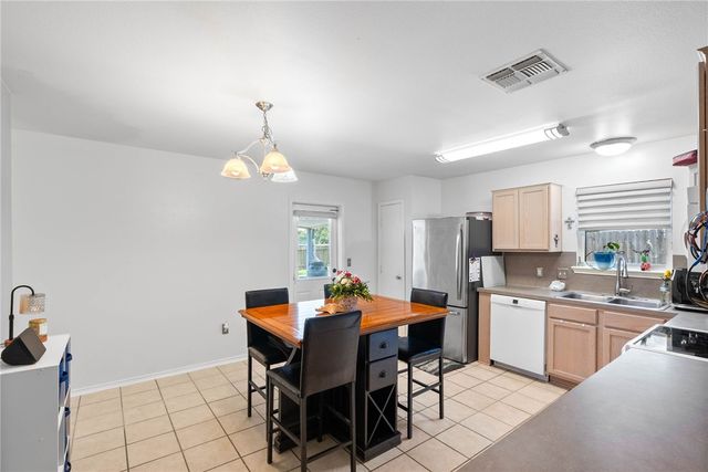 1701 Gallop Trai, Corpus Christi, TX 78410