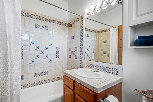 3220 La Paz Lane 20, Santa Fe, NM 87507